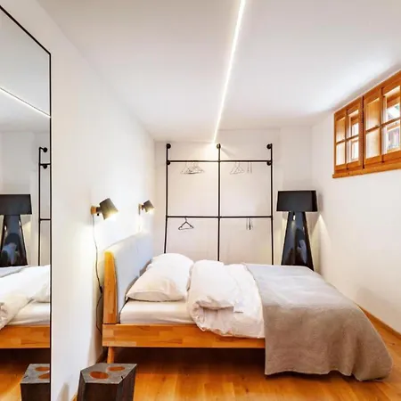 Apart Schneehaser--contact#whatsap Before Booking# -i-43--650--674--9944-