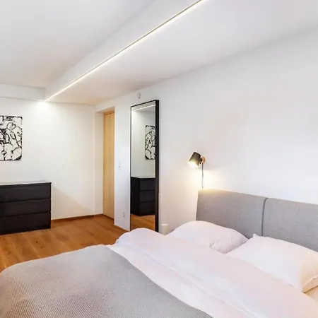 Vakantiehuis Apart Schneehaser--contact#whatsap Before Booking# -i-43--650--674--9944- Sankt Anton am Arlberg
